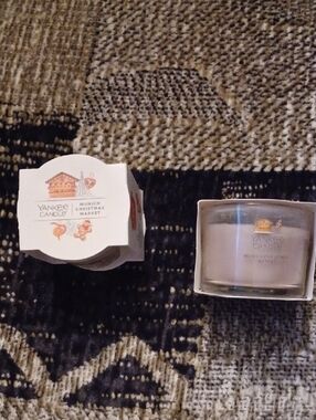 4/$30 New Yankee Candle "Munich Christmas Market" - Scented Small Set Of 2